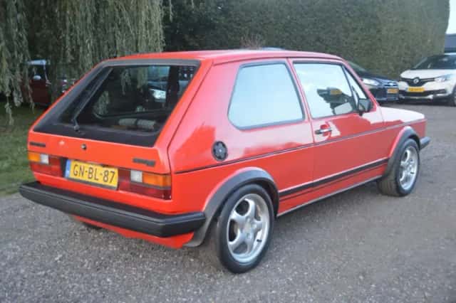 Volkswagen Golf (1983) thumbnail 3