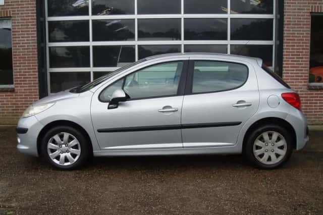 Peugeot 207 (2007) thumbnail 2