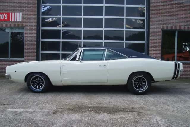 Dodge Charger (1968) thumbnail 2