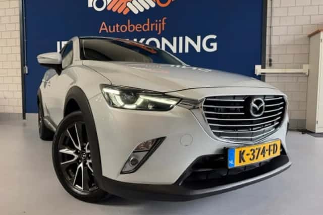 Mazda CX-3 (2015) thumbnail 2