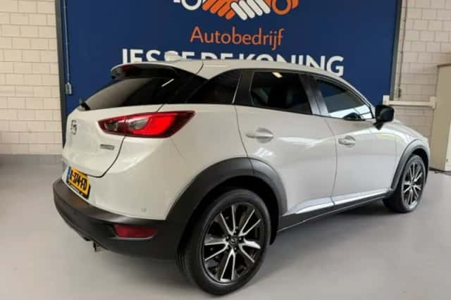 Mazda CX-3 (2015) thumbnail 4