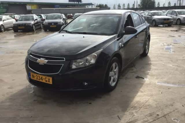 Chevrolet Cruze (2012) thumbnail 1