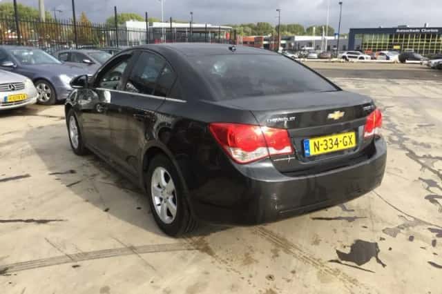 Chevrolet Cruze (2012) thumbnail 5
