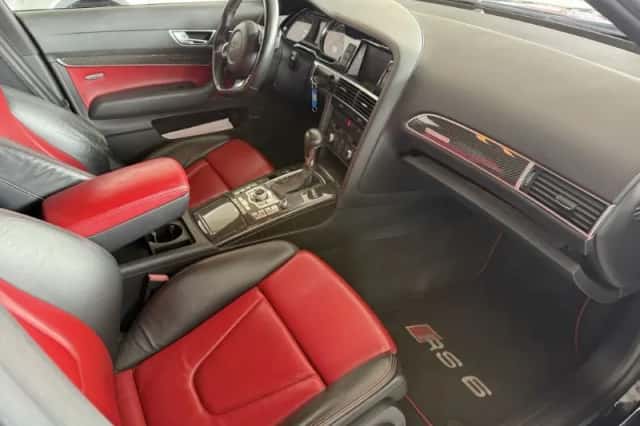 Audi RS 6 (2009) thumbnail 5