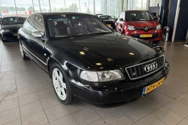 Audi S8 (1998) thumbnail 2