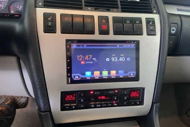 Audi S8 (1998) thumbnail 6