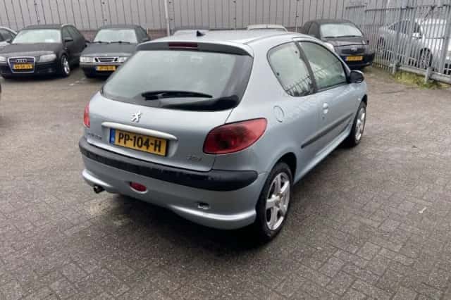 Peugeot 206 (2006) thumbnail 4