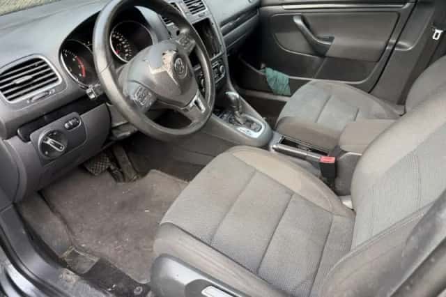 Volkswagen Golf (2012) thumbnail 6