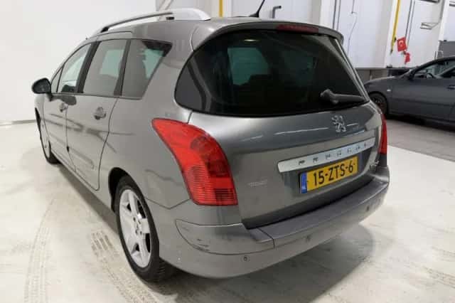 Peugeot 308 (2009) thumbnail 5