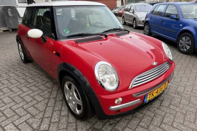 MINI Cooper (2002) thumbnail 1