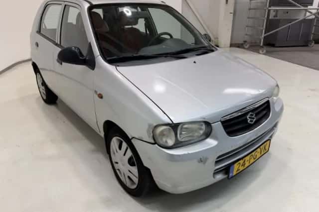 Suzuki Alto (2004) thumbnail 2