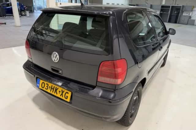 Volkswagen Polo (2001) thumbnail 4