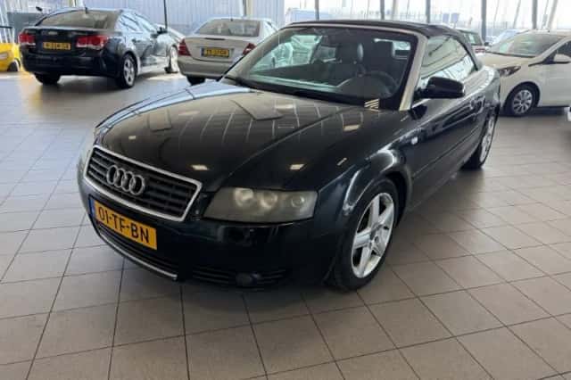 Audi A4 (2002) thumbnail 1