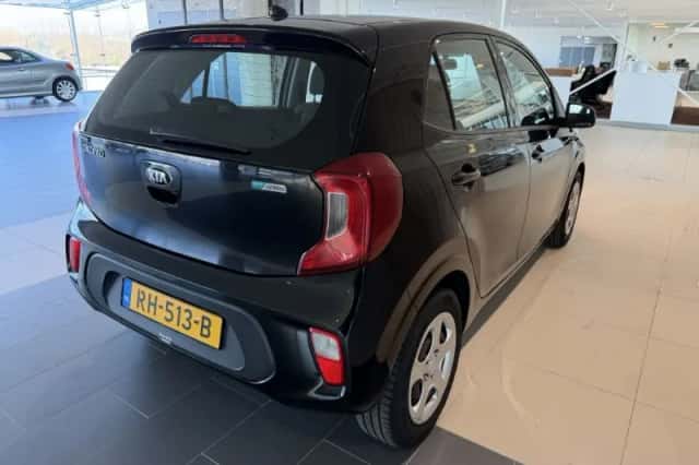 Kia Picanto (2018) thumbnail 3