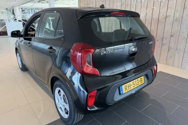 Kia Picanto (2018) thumbnail 4