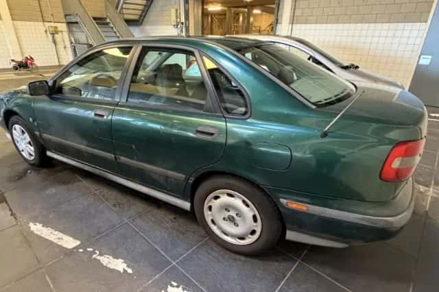 Volvo S40 (1998) thumbnail 5