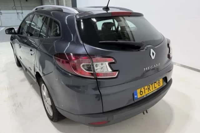 Renault Mégane (2011) thumbnail 4