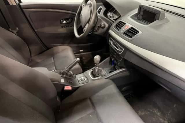 Renault Mégane (2011) thumbnail 5