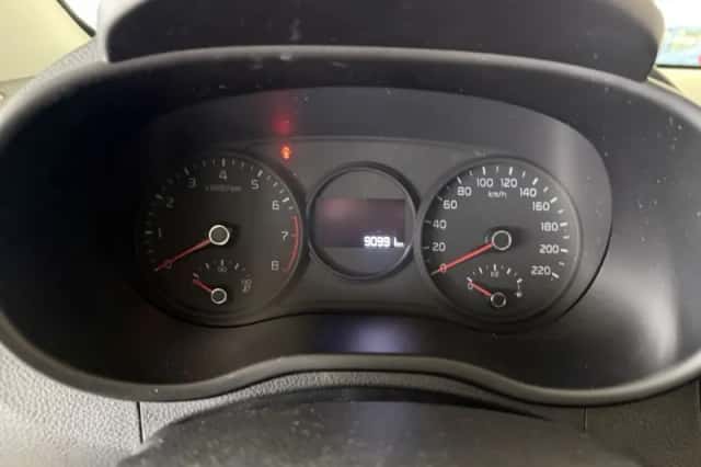 Kia Picanto (2019) thumbnail 6