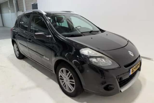 Renault Clio (2011) thumbnail 1