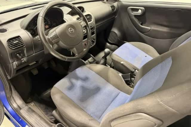 Opel Corsa (2004) thumbnail 6