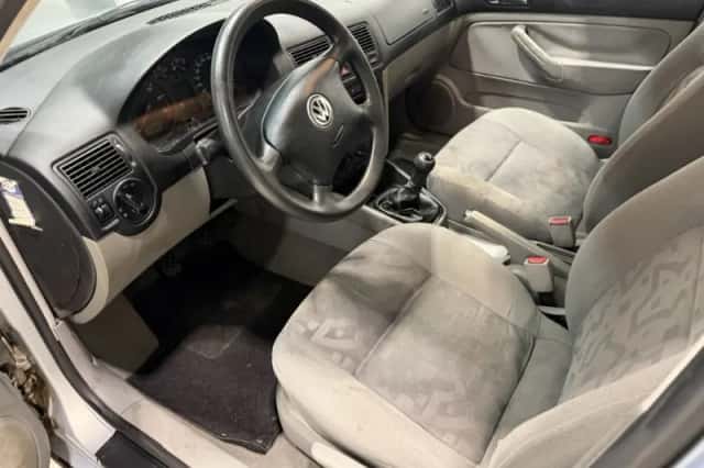 Volkswagen Golf (1998) thumbnail 6