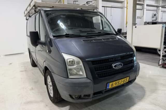Ford Transit (2011) thumbnail 2