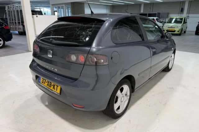 SEAT Ibiza (2007) thumbnail 3