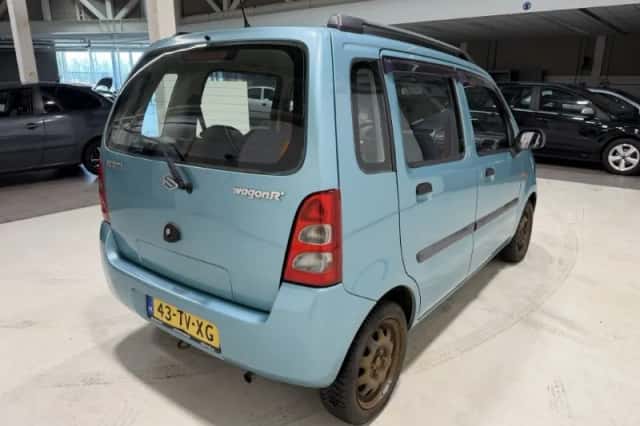 Suzuki Wagon R+ (2007) thumbnail 4
