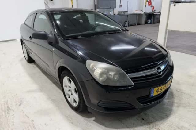 Opel Astra (2006) thumbnail 1