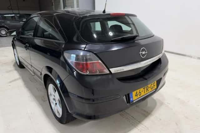 Opel Astra (2006) thumbnail 5
