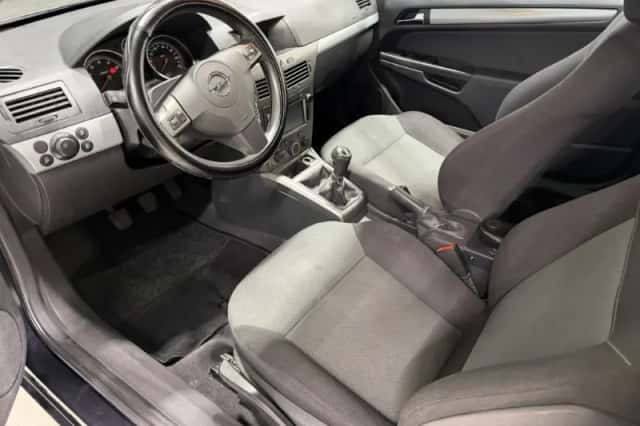 Opel Astra (2006) thumbnail 6