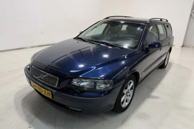 Volvo V70 (2003) thumbnail 1