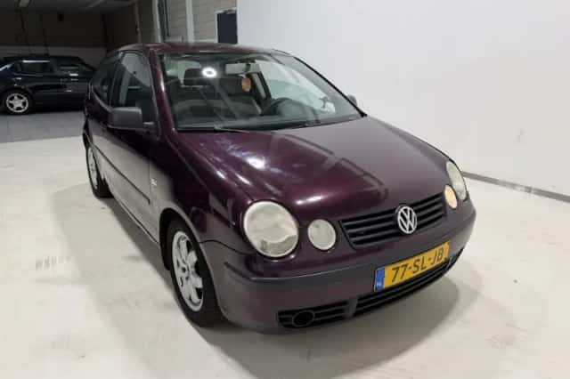 Volkswagen Polo (2006) thumbnail 2