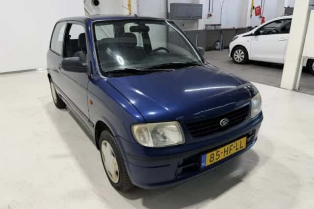 Daihatsu Cuore (2001) thumbnail 1