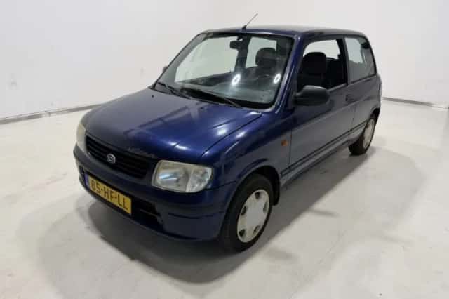Daihatsu Cuore (2001) thumbnail 2
