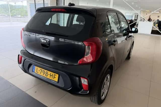 Kia Picanto (2021) thumbnail 4