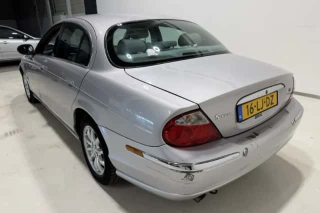 Jaguar S-Type (2003) thumbnail 5