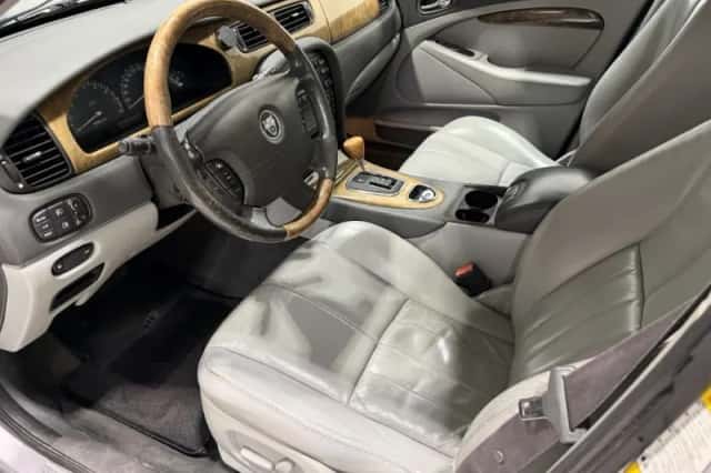Jaguar S-Type (2003) thumbnail 6