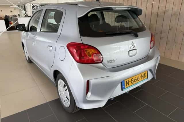Mitsubishi Space Star (2021) thumbnail 5