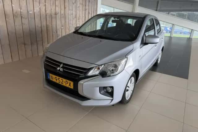 Mitsubishi Space Star (2021) thumbnail 1