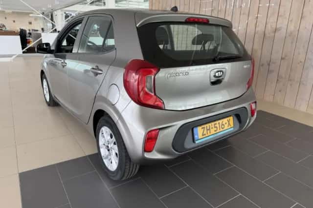 Kia Picanto (2019) thumbnail 5