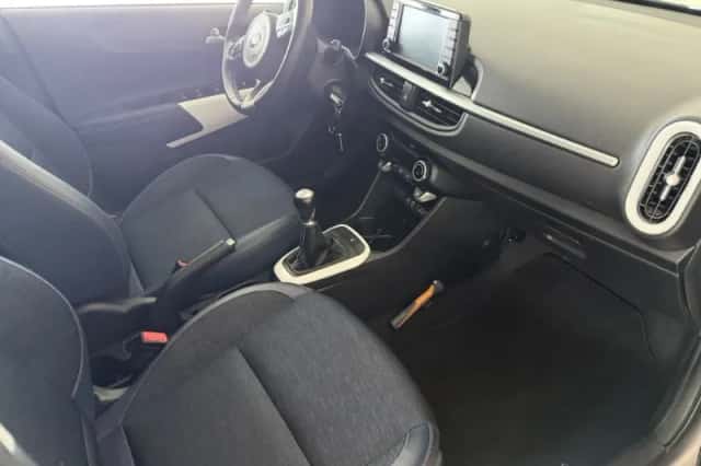 Kia Picanto (2018) thumbnail 3