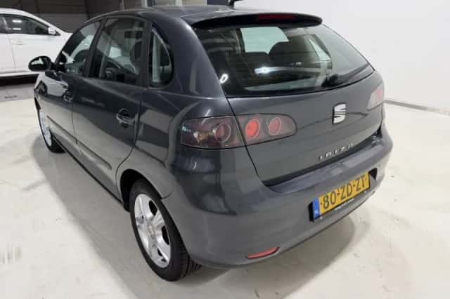 SEAT Ibiza (2008) thumbnail 5