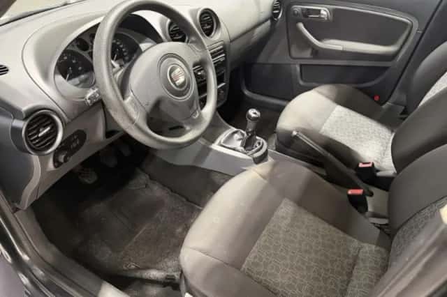 SEAT Ibiza (2008) thumbnail 6