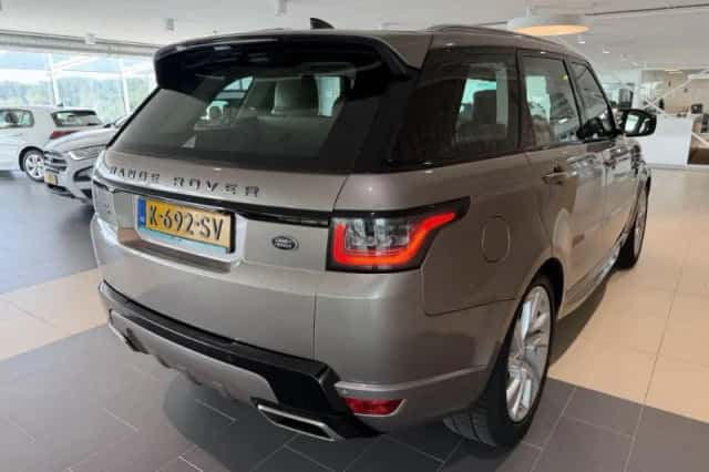 Land Rover Range Rover Sport (2021) thumbnail 3