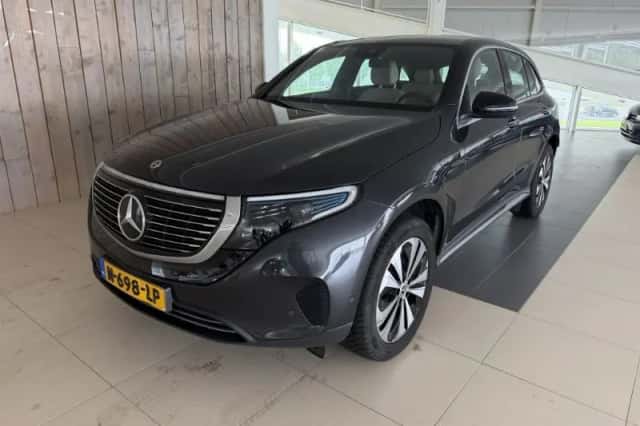 Mercedes-Benz EQC (2021) thumbnail 1