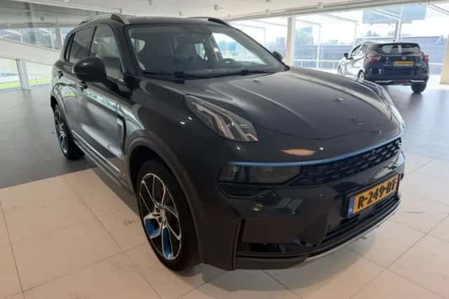 Lynk & Co 01 (2022) thumbnail 2
