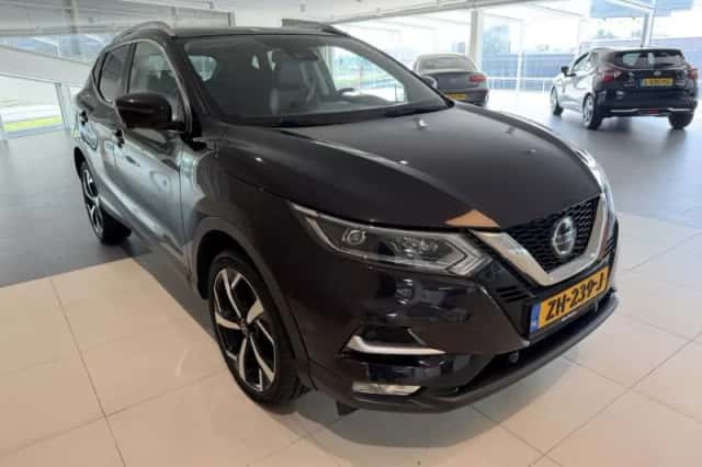 Nissan Qashqai (2019) thumbnail 2