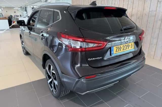 Nissan Qashqai (2019) thumbnail 4